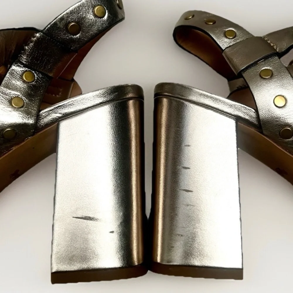 COACH Margaret Champagne Metallic Leather‎ Designer Sandals Shoes Women’s Sz 9